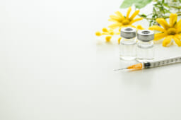 東京のガミースマイル治療でおすすめの治療法①ボトックス注射